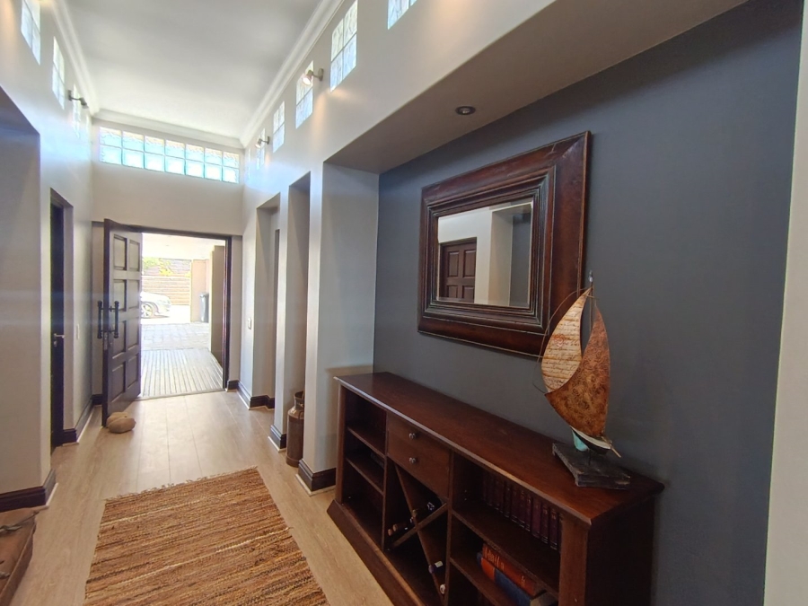 6 Bedroom Property for Sale in Moquini Coastal Estate Western Cape